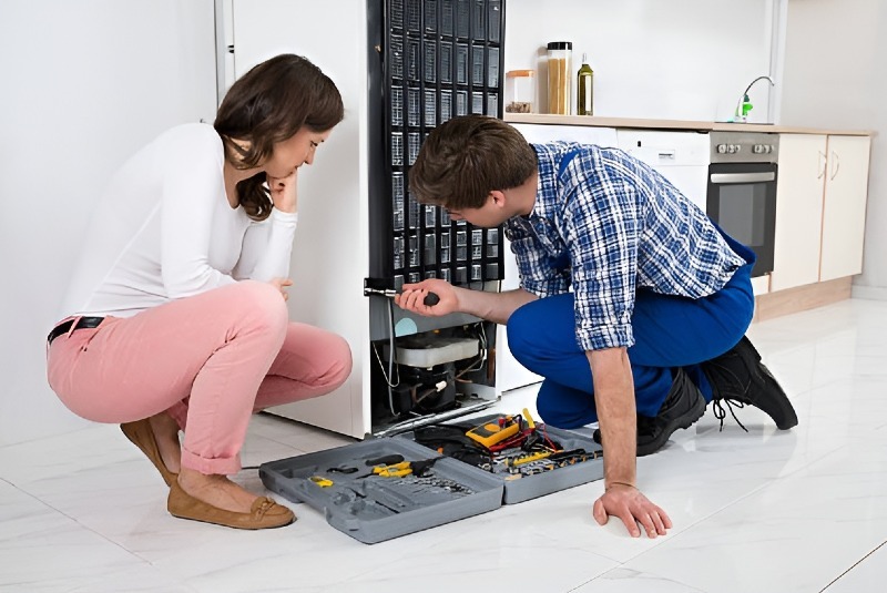 Refrigerator repair in San Diego